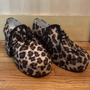Funtasma Mens Platform Faux Leopard shoes NIT size 8 or 9